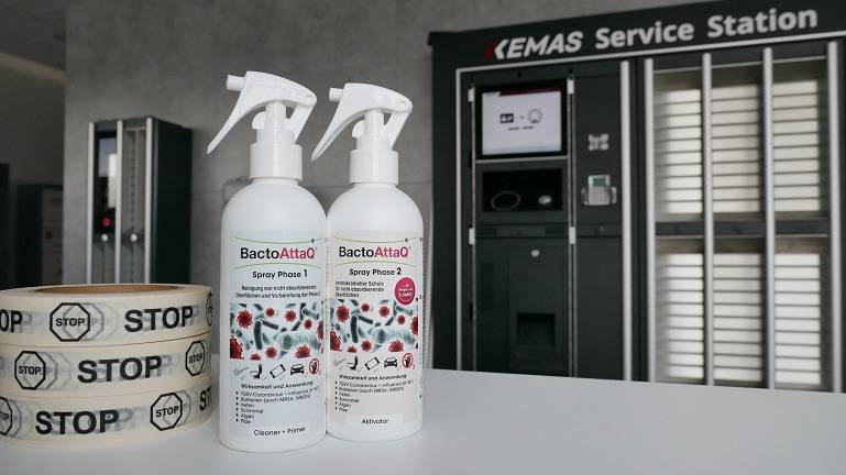 KEMAS empfiehlt das BactoAttaQ-KIT zur langanhaltenden Oberflächendesinfektion