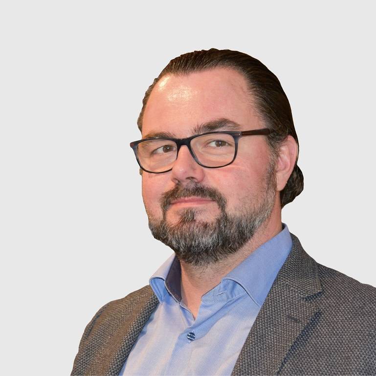 Falk-Ness-HG-grau-klein.jpg